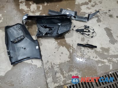 Zdjęcie 12 z 14 samochodu: 2023 BMW M2 VIN:3MF13DM09P8D64671 - miniatura