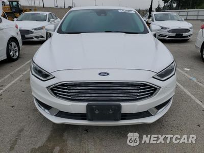 Piąte zdjęcie samochodu w środku: 2018 FORD FUSION SE HYBRID VIN:3FA6P0LU9JR172149 - miniatura