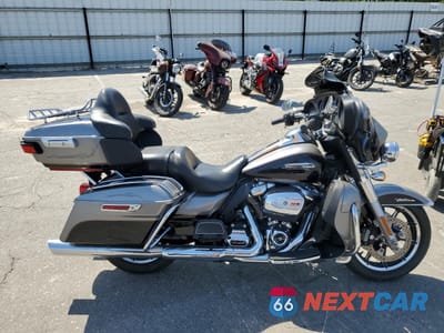 2017 HARLEY-DAVIDSON FLHTCU ULTRA CLASSIC ELECTRA GLIDE 1HD1FCC19HB626962 - główne zdjęcie licytacji z USA - miniatura