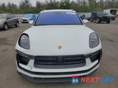 Piąte zdjęcie samochodu w środku: 2023 PORSCHE MACAN S VIN:WP1AG2A53PLB39407 - miniatura