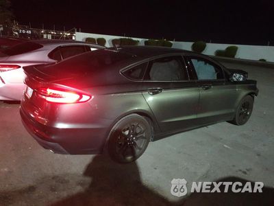 Trzecie zdjęcie samochodu z tyłu: 2020 FORD FUSION SE VIN:3FA6P0HD4LR171471 - miniatura