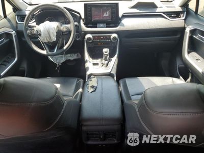 Zdjęcie 8 z 15 samochodu: 2020 TOYOTA RAV4 XLE PREMIUM VIN:JTMC1RFV5LD046163 - miniatura