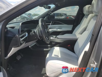 Zdjęcie 7 z 13 samochodu: 2024 CADILLAC LYRIQ LUXURY VIN:1GYKPSRK1RZ104892 - miniatura