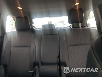 Zdjęcie 10 z 16 samochodu: 2018 TOYOTA HIGHLANDER LE VIN:5TDBZRFH7JS852053 - miniatura