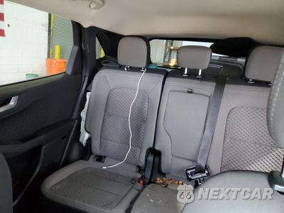 Zdjęcie 10 z 14 samochodu: 2020 FORD ESCAPE SE VIN:1FMCU9G62LUB21346 - miniatura