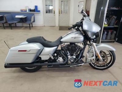 2015 HARLEY-DAVIDSON FLHXS STREET GLIDE SPECIAL 1HD1KRM18FB691781 - główne zdjęcie licytacji z USA - miniatura