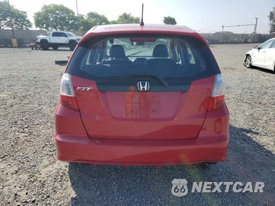 Zdjęcie 6 z 12 samochodu: 2013 HONDA FIT SPORT VIN:JHMGE8H52DC064784 - miniatura