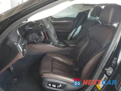 Zdjęcie 7 z 14 samochodu: 2019 BMW M550XI VIN:WBAJB9C51KB288125 - miniatura