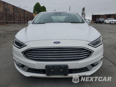Piąte zdjęcie samochodu w środku: 2017 FORD FUSION SE HYBRID VIN:3FA6P0LU7HR409344 - miniatura