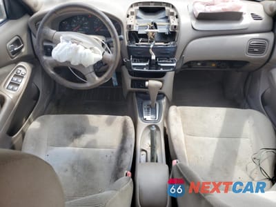 Zdjęcie 8 z 15 samochodu: 2004 NISSAN SENTRA 1.8 VIN:3N1CB51D54L911071 - miniatura