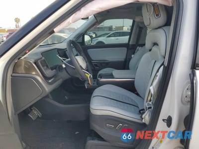 Zdjęcie 7 z 13 samochodu: 2023 RIVIAN R1S ADVENTURE VIN:7PDSGABA8PN012564 - miniatura