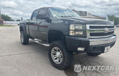 2008 CHEVROLET SILVERADO K1500 1GCEK19078Z248889 - główne zdjęcie licytacji z USA - miniatura