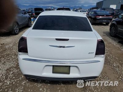 Zdjęcie 6 z 13 samochodu: 2015 CHRYSLER 300 LIMITED VIN:2C3CCAAG8FH749045 - miniatura