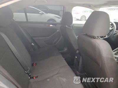 Zdjęcie 10 z 12 samochodu: 2015 VOLKSWAGEN JETTA BASE VIN:3VW2K7AJ0FM232992 - miniatura