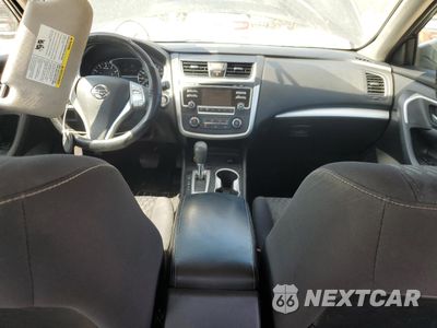 Zdjęcie 8 z 14 samochodu: 2017 NISSAN ALTIMA 2.5 VIN:1N4AL3AP7HN357897 - miniatura