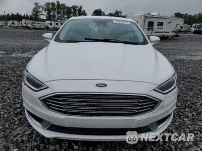 Piąte zdjęcie samochodu w środku: 2018 FORD FUSION SE HYBRID VIN:3FA6P0LU4JR281912 - miniatura