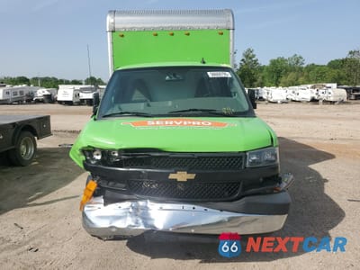 Piąte zdjęcie samochodu w środku: 2023 CHEVROLET EXPRESS G3500 VIN:1GB0GRF72P1122260 - miniatura