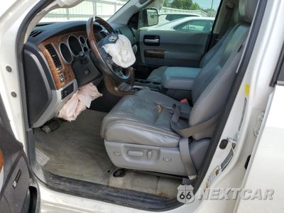 Zdjęcie 7 z 16 samochodu: 2010 TOYOTA SEQUOIA PLATINUM VIN:5TDYY5G19AS030877 - miniatura