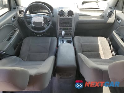 Zdjęcie 8 z 13 samochodu: 2005 FORD FREESTYLE SEL VIN:1FMDK02135GA00506 - miniatura