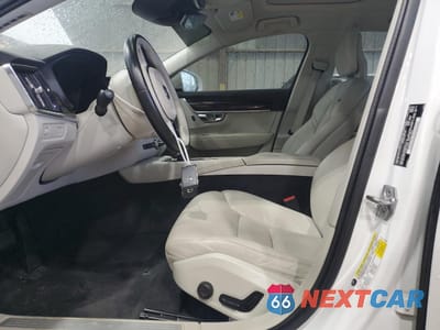 Zdjęcie 7 z 13 samochodu: 2017 VOLVO S90 T6 MOMENTUM VIN:YV1A22MK4H1016742 - miniatura