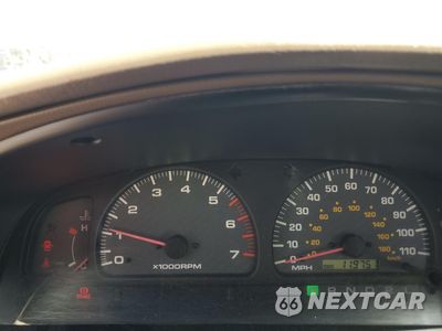 Zdjęcie 9 z 15 samochodu: 2000 TOYOTA 4RUNNER VIN:JT3GM84R8Y0056455 - miniatura
