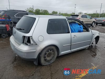 Trzecie zdjęcie samochodu z tyłu: 2001 VOLKSWAGEN GOLF GL VIN:9BWBT61J714066278 - miniatura