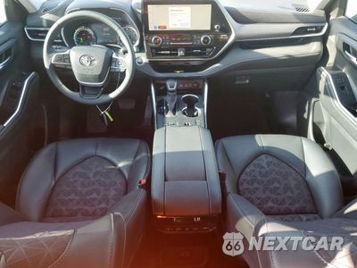 Zdjęcie 8 z 17 samochodu: 2024 TOYOTA HIGHLANDER HYBRID XLE VIN:5TDKARAH4RS024990 - miniatura