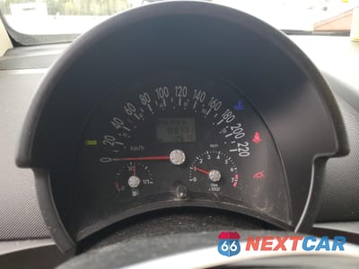 Zdjęcie 9 z 12 samochodu: 2005 VOLKSWAGEN NEW BEETLE GLS VIN:3VWCM21Y75M313890 - miniatura