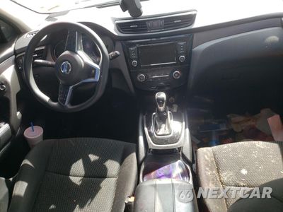 Zdjęcie 8 z 14 samochodu: 2019 NISSAN ROGUE SPORT S VIN:JN1BJ1CR1KW339696 - miniatura