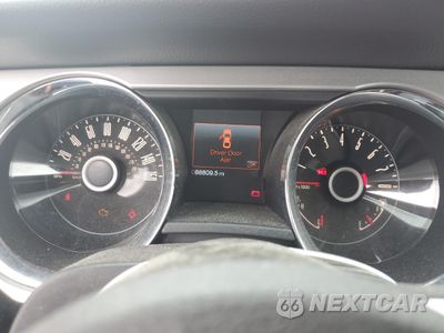 Zdjęcie 9 z 12 samochodu: 2014 FORD MUSTANG VIN:1ZVBP8EM9E5330063 - miniatura