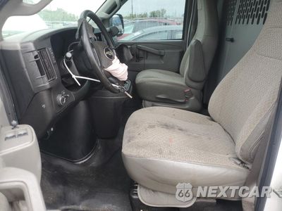 Zdjęcie 7 z 14 samochodu: 2020 CHEVROLET EXPRESS G2500 VIN:1GCWGAFG2L1254534 - miniatura