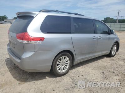 Trzecie zdjęcie samochodu z tyłu: 2013 TOYOTA SIENNA XLE VIN:5TDYK3DC6DS337343 - miniatura