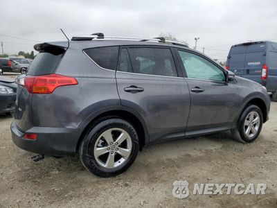 Trzecie zdjęcie samochodu z tyłu: 2015 TOYOTA RAV4 XLE VIN:2T3WFREV6FW224783 - miniatura