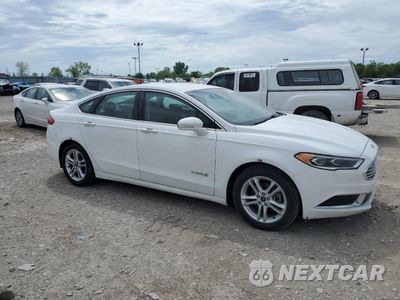 Czwarte zdjęcie samochodu z boku: 2018 FORD FUSION SE HYBRID VIN:3FA6P0LU5JR172035 - miniatura