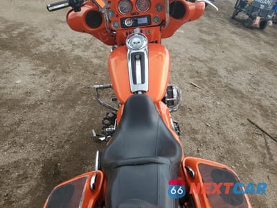 Zdjęcie 6 z 9 samochodu: 2012 HARLEY-DAVIDSON FLHTK ELECTRA GLIDE ULTRA LIMITED VIN:1HD1KEM12CB615347 - miniatura
