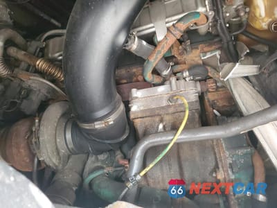 Zdjęcie 7 z 10 samochodu: 2007 VOLVO VNL SEMI TRUCK VIN:4V4NC9GH57N481491 - miniatura