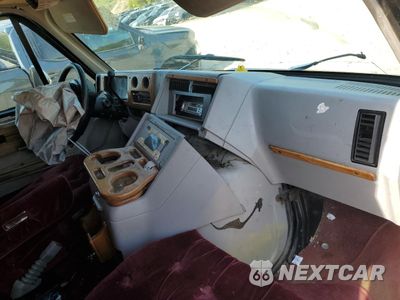 Zdjęcie 8 z 12 samochodu: 1995 GMC RALLY WAGON / VAN G2500 VIN:1GDEG25K6SF506970 - miniatura