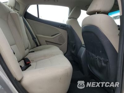 Zdjęcie 10 z 12 samochodu: 2013 KIA OPTIMA LX VIN:5XXGM4A73DG237723 - miniatura