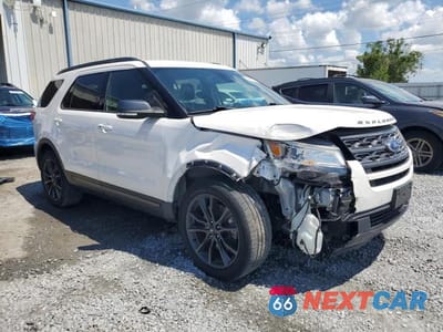 Czwarte zdjęcie samochodu z boku: 2019 FORD EXPLORER XLT VIN:1FM5K7D82KGA37341 - miniatura