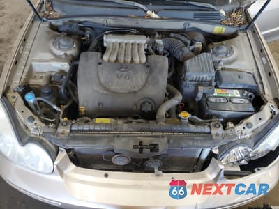 Zdjęcie 11 z 12 samochodu: 2005 HYUNDAI SONATA GL VIN:KMHWF25H35A158526 - miniatura