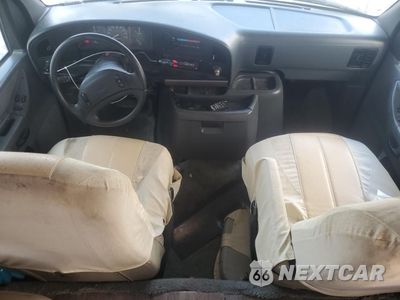 Piąte zdjęcie samochodu w środku: 1996 FORD ECONOLINE E350 CUTAWAY VAN VIN:1FDKE30G9THA36361 - miniatura