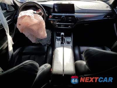 Zdjęcie 8 z 13 samochodu: 2019 BMW M5 VIN:WBSJF0C50KB285065 - miniatura