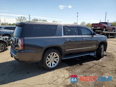 Trzecie zdjęcie samochodu z tyłu: 2017 GMC YUKON XL DENALI VIN:1GKS2HKJXHR118866 - miniatura