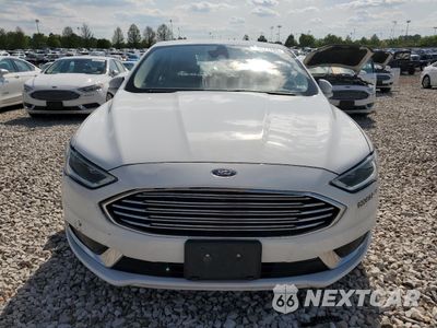 Piąte zdjęcie samochodu w środku: 2018 FORD FUSION SE HYBRID VIN:3FA6P0LU0JR171861 - miniatura