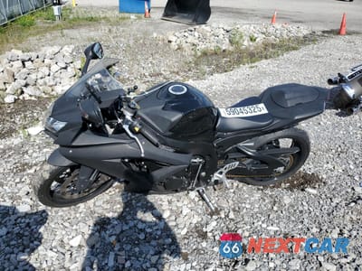 Trzecie zdjęcie samochodu z tyłu: 2008 SUZUKI GSX-R750 VIN:JS1GR7LA582104043 - miniatura