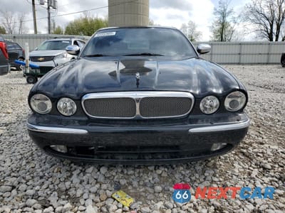 Piąte zdjęcie samochodu w środku: 2005 JAGUAR SUPER V8 VIN:SAJWA82BX5TG48055 - miniatura