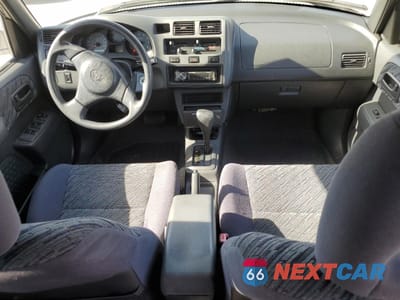 Zdjęcie 8 z 15 samochodu: 2000 TOYOTA RAV4 VIN:JT3GP10VXY7068342 - miniatura