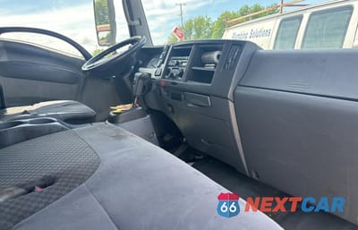 Zdjęcie 6 z 11 samochodu: 2011 ISUZU NQR VIN:JALE5W169B7900028 - miniatura