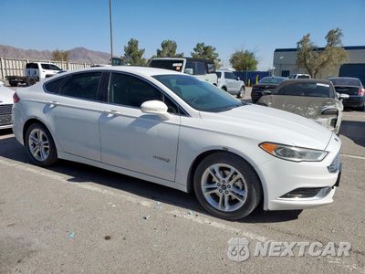 Czwarte zdjęcie samochodu z boku: 2018 FORD FUSION SE HYBRID VIN:3FA6P0LU7JR129803 - miniatura