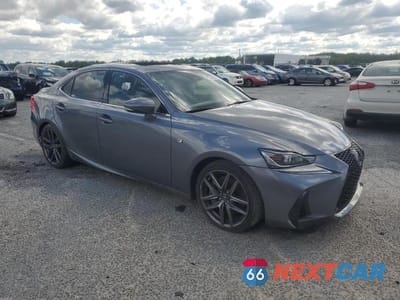 Czwarte zdjęcie samochodu z boku: 2017 LEXUS IS 300 VIN:JTHCM1D25H5016551 - miniatura